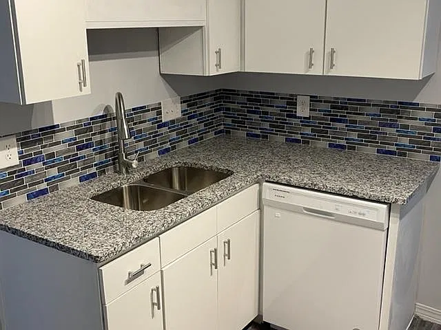 3 bed, 2.5 bath, 1464 sqft, $1,750 — Photo 4