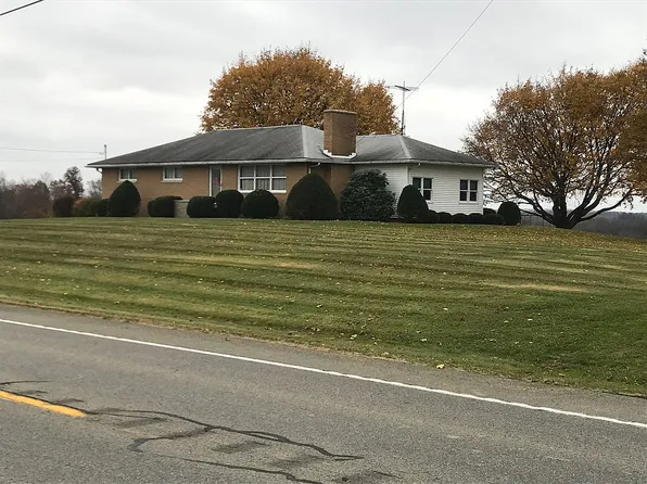 1284 Mercer Grove City Rd, Mercer, PA 16137