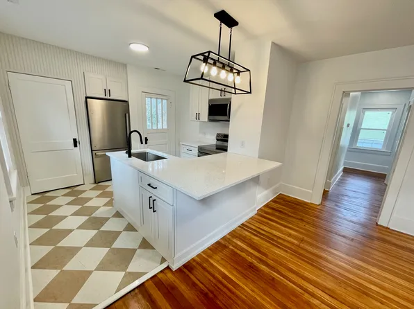 1017 Chapman Ave SW #B, Roanoke, VA 24016