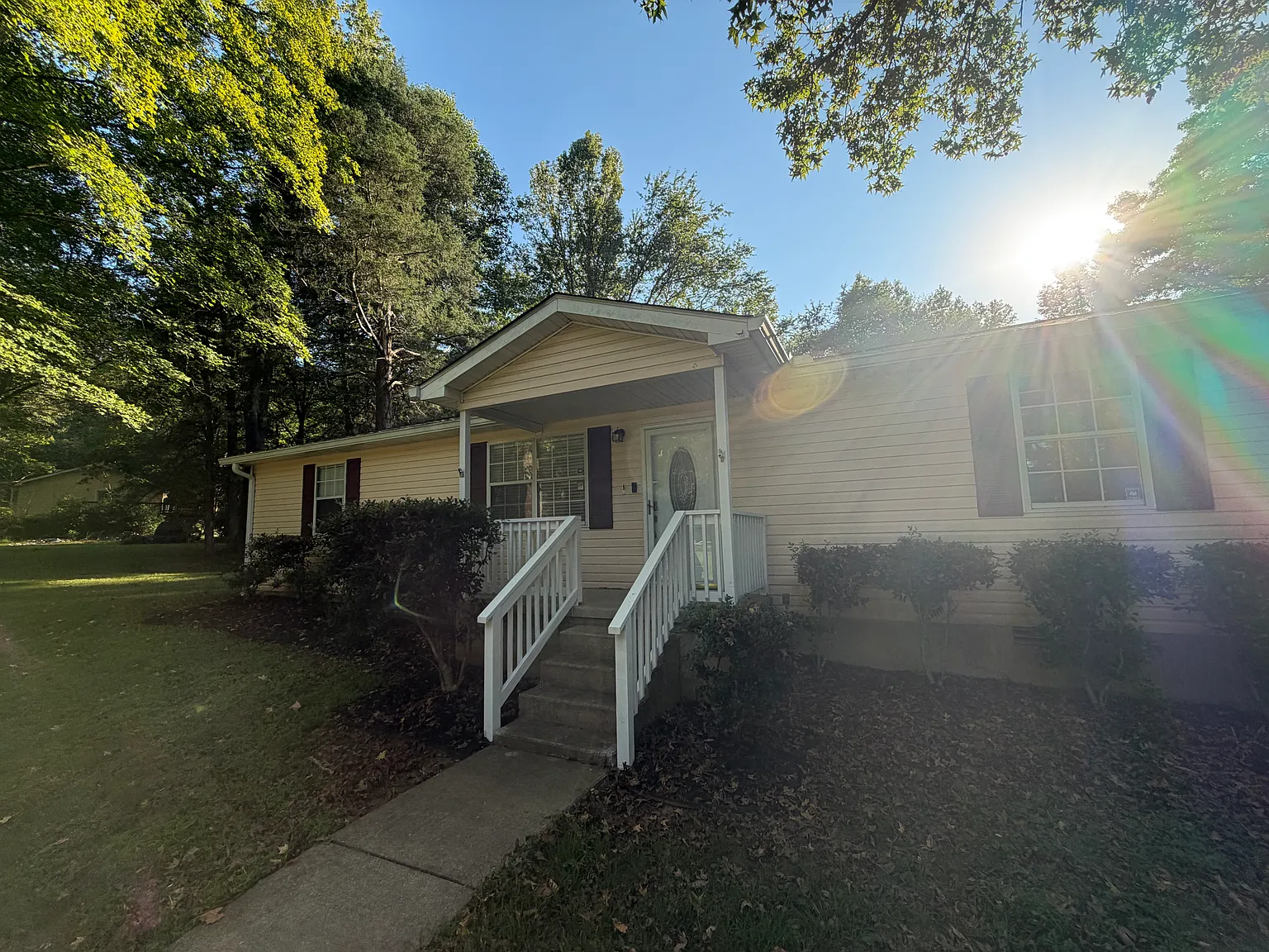 3 bed, 1456 sqft, $2,200 — Photo 1