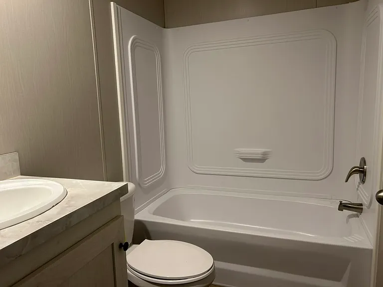 1210 Eagle Lake Dr #185 — Photo 4