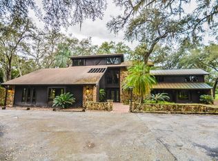 515 Duque Rd, Lutz, FL 33549