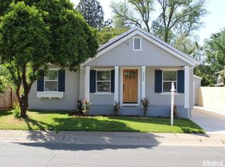 1566 52nd St, Sacramento, CA 95819