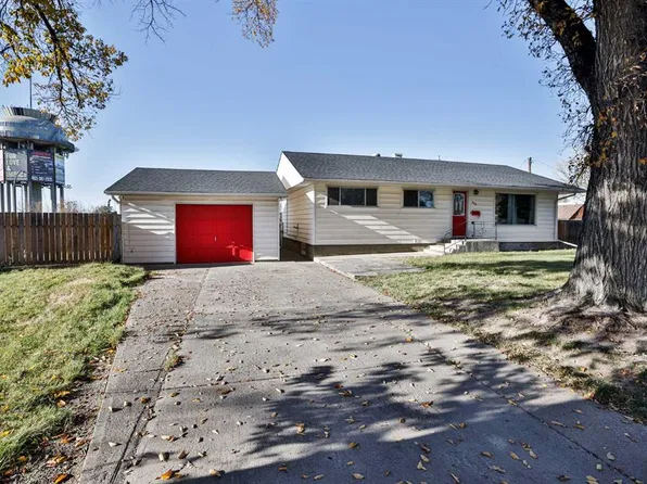 220 E 23rd St S, Lethbridge, AB T1J 3M6