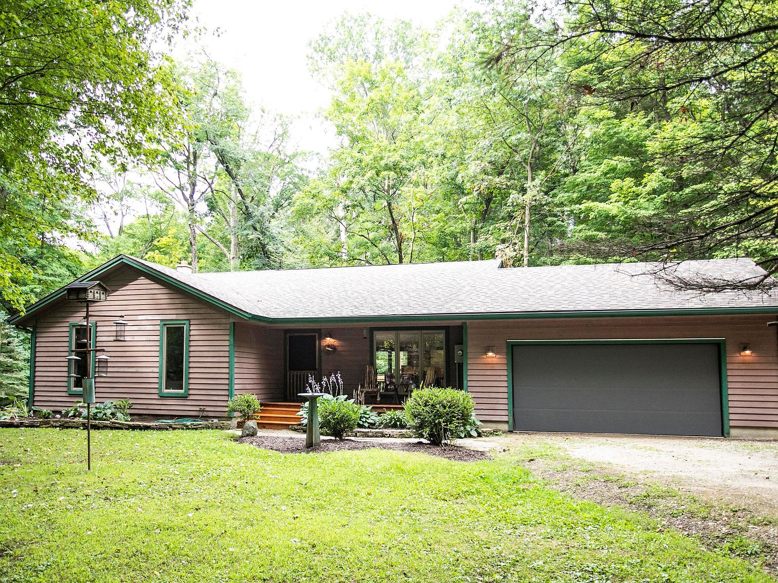 15283 Prairie Rd, Three Oaks, MI 49128 | Zillow
