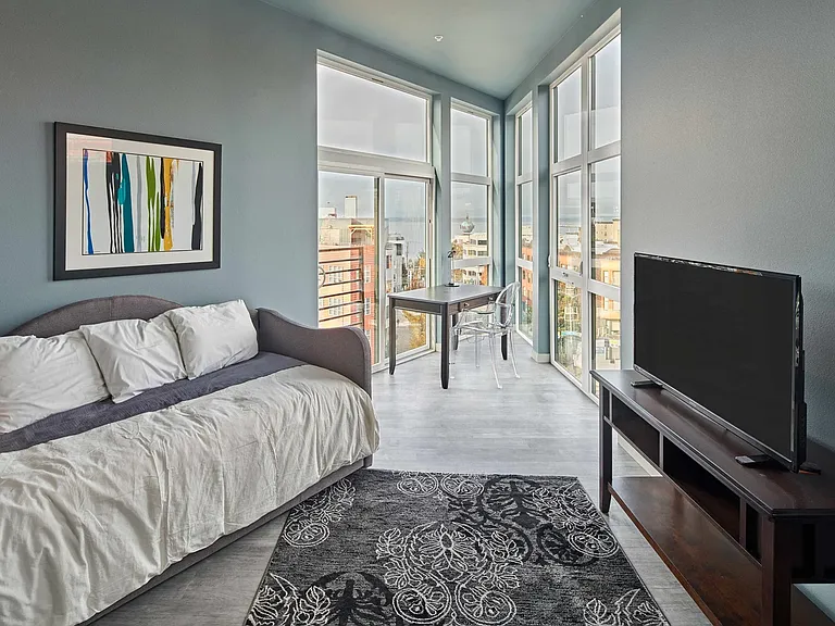 Minnie Flats | 101 Denny Way, Seattle, WA 98109 — Photo 5
