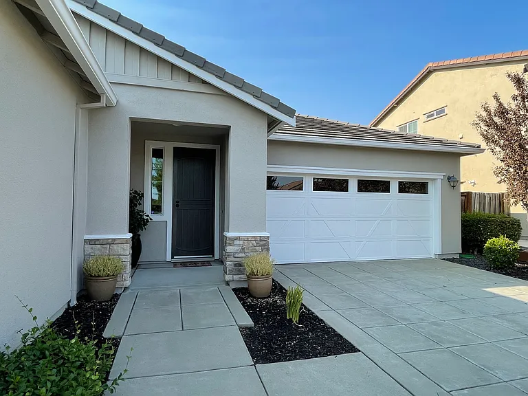 1805 Stageline Cir — Photo 3