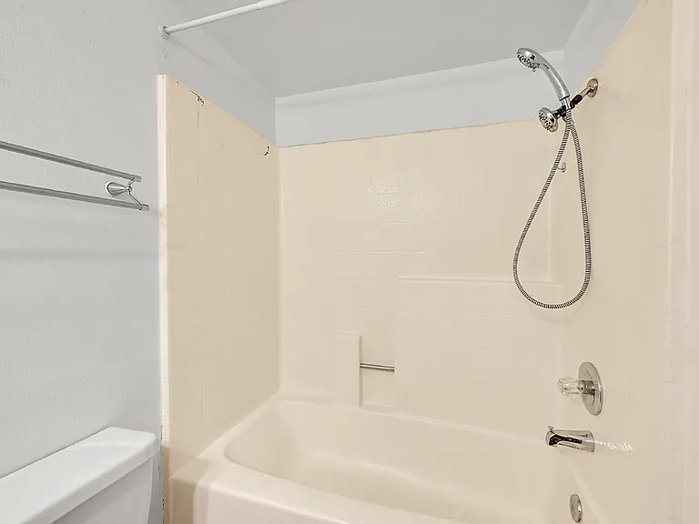 8701 Huron St #4-101 — Photo 11