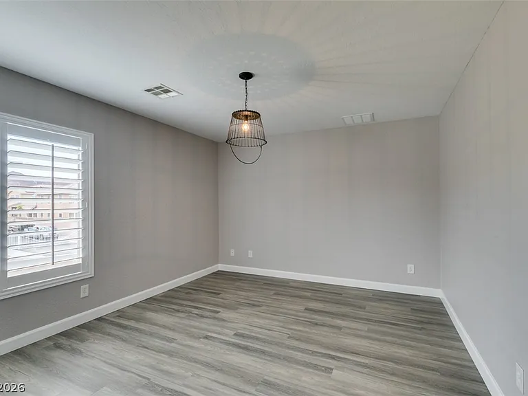 1129 Emanuel St — Photo 33