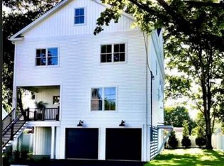 60 Mona Ter, Fairfield, CT 06824