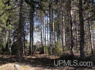 Walton Rd, Dunbar, WI 54119