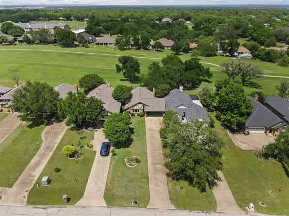 6218 Tezcuco Ct, Granbury, TX 76049
