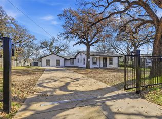 2741 Meaders Ave, Fort Worth, TX 76112