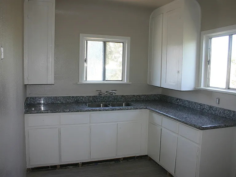 546 S Gerhart Ave #546 — Photo 6