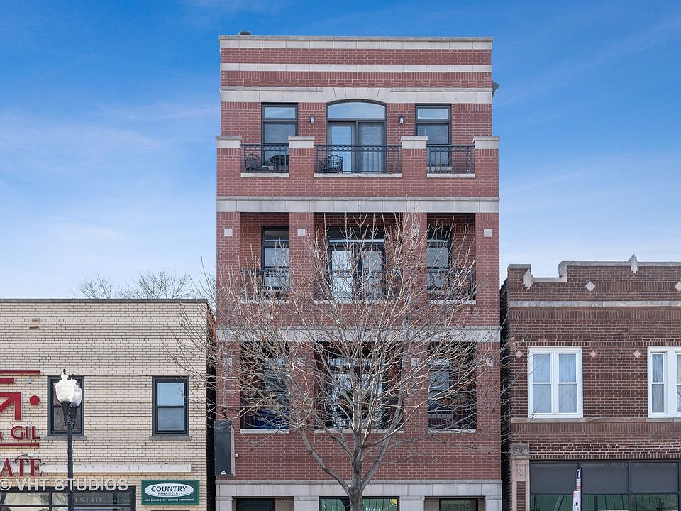 1st image of 4308 N Lincoln Ave Unit 3