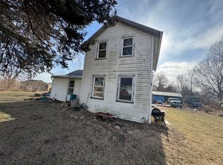 307 E Monroe St, Altona, IL 61414