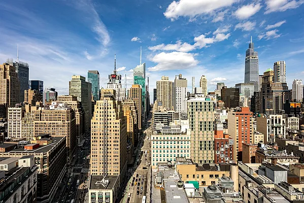 Rented by Herald Towers LLC | media 21