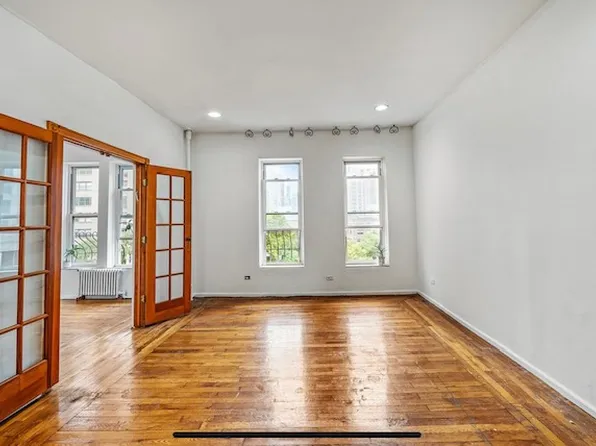 345 West 70th Street 5D image 3 of 21