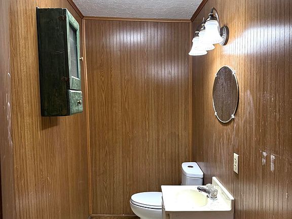 14th image of this home