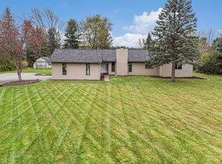 10330 E Potter Rd, Davison, MI 48423