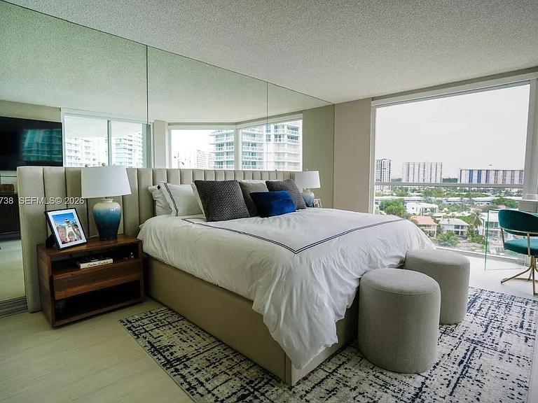 16400 Collins Ave #946 — Photo 8