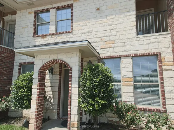 202 Forest (pvt) Dr, College Station, TX 77840