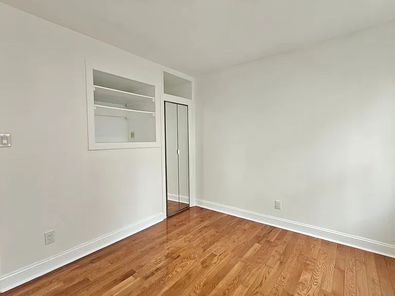 2406 E Harold St #2 — Photo 10