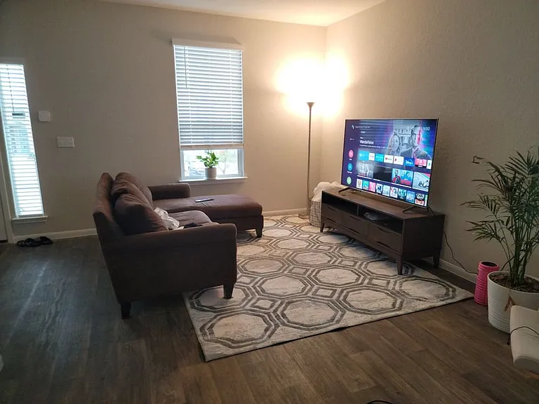 10508 Fulton Ave — Photo 6