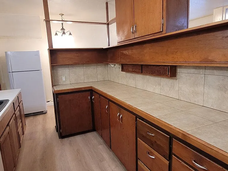 1937 Oregon Ave #2 — Photo 5