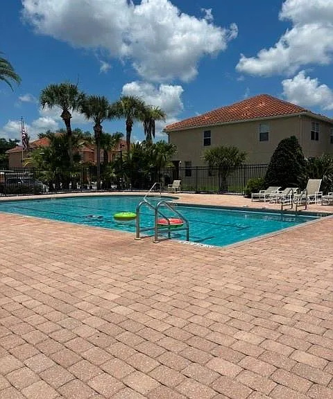 5479 Paradise Cay Cir — Photo 16