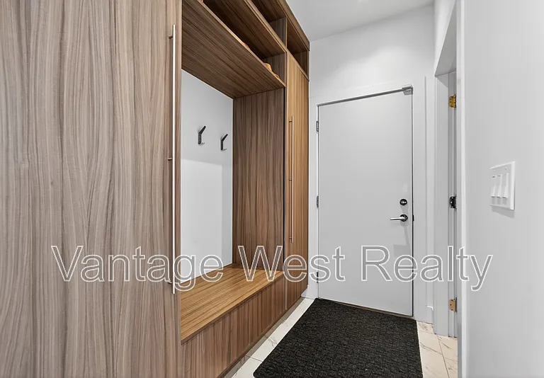 3859 Carrall Rd #1 — Photo 48