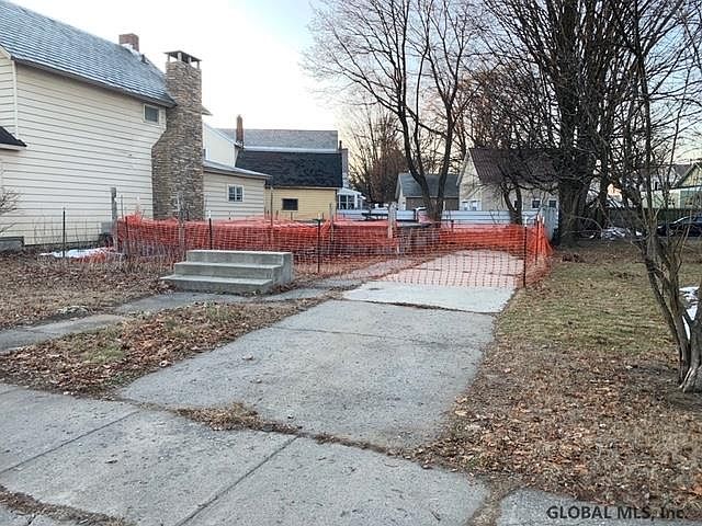 2nd image of 181 South St