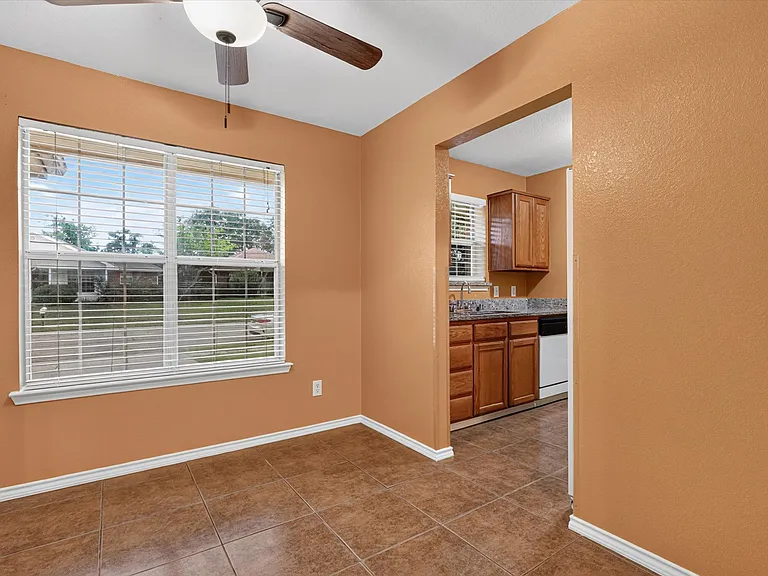 1412 Paco Trl — Photo 8