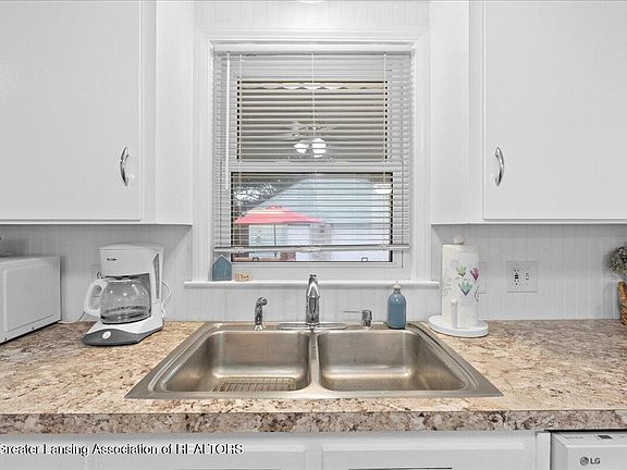 4th image of 2317 Wellington Rd