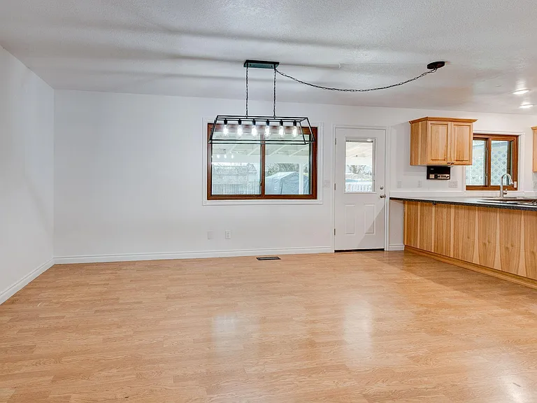 508 E Mission Dr — Photo 13