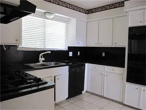 Sagemeadow Ln, Houston — Photo 3