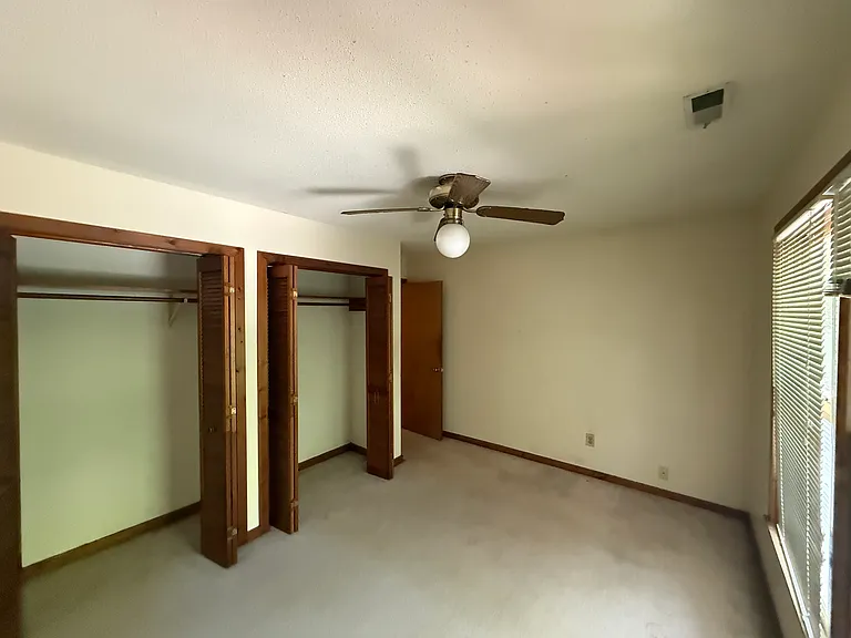 113 S Peak Dr — Photo 5
