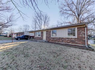 2795 Penbrooke Ln, Saint Charles, MO