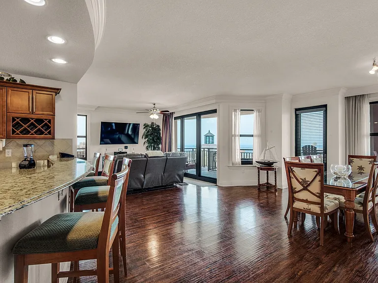 10 Harbor Blvd #GV25 — Photo 32