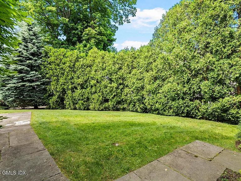 8 Highview Ave — Photo 11