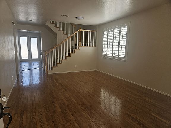 3rd image of 2270 Nashville Ave