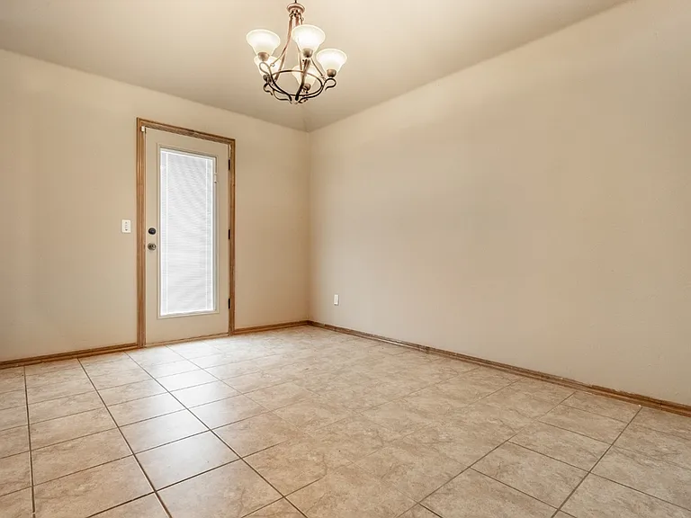 8205 Hillers Rd — Photo 33