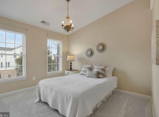 822 Maple Flats Ter, Purcellville, VA 20132