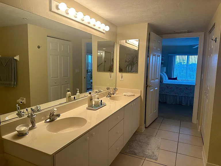 426 Bouchelle Dr #303 — Photo 40