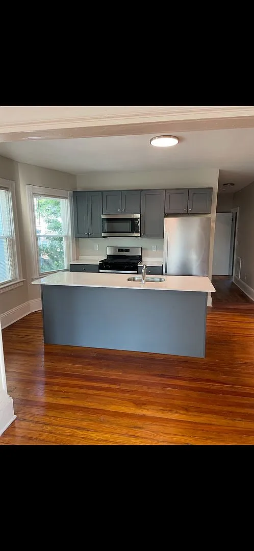 150 Oakland Ave — Photo 2