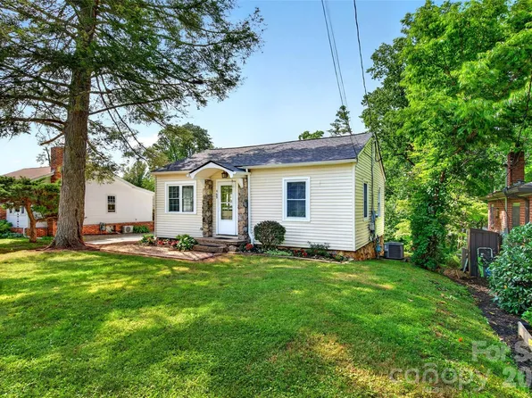 469 Kenilworth Rd, Asheville, NC 28805