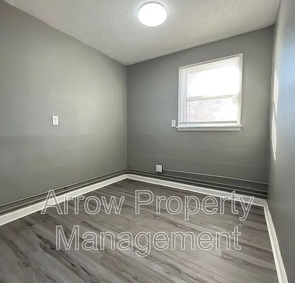 2515 W St — Photo 4