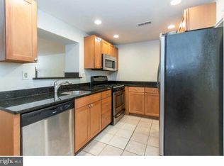 942 N Randolph St, Philadelphia, PA