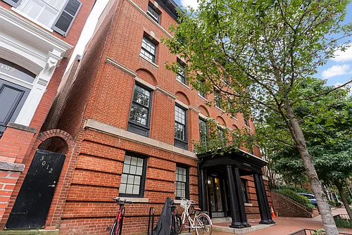 3016 Dumbarton St NW #401 Photo 1