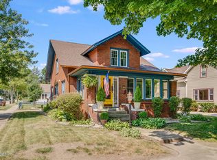 301 N Detroit St, Buchanan, MI 49107